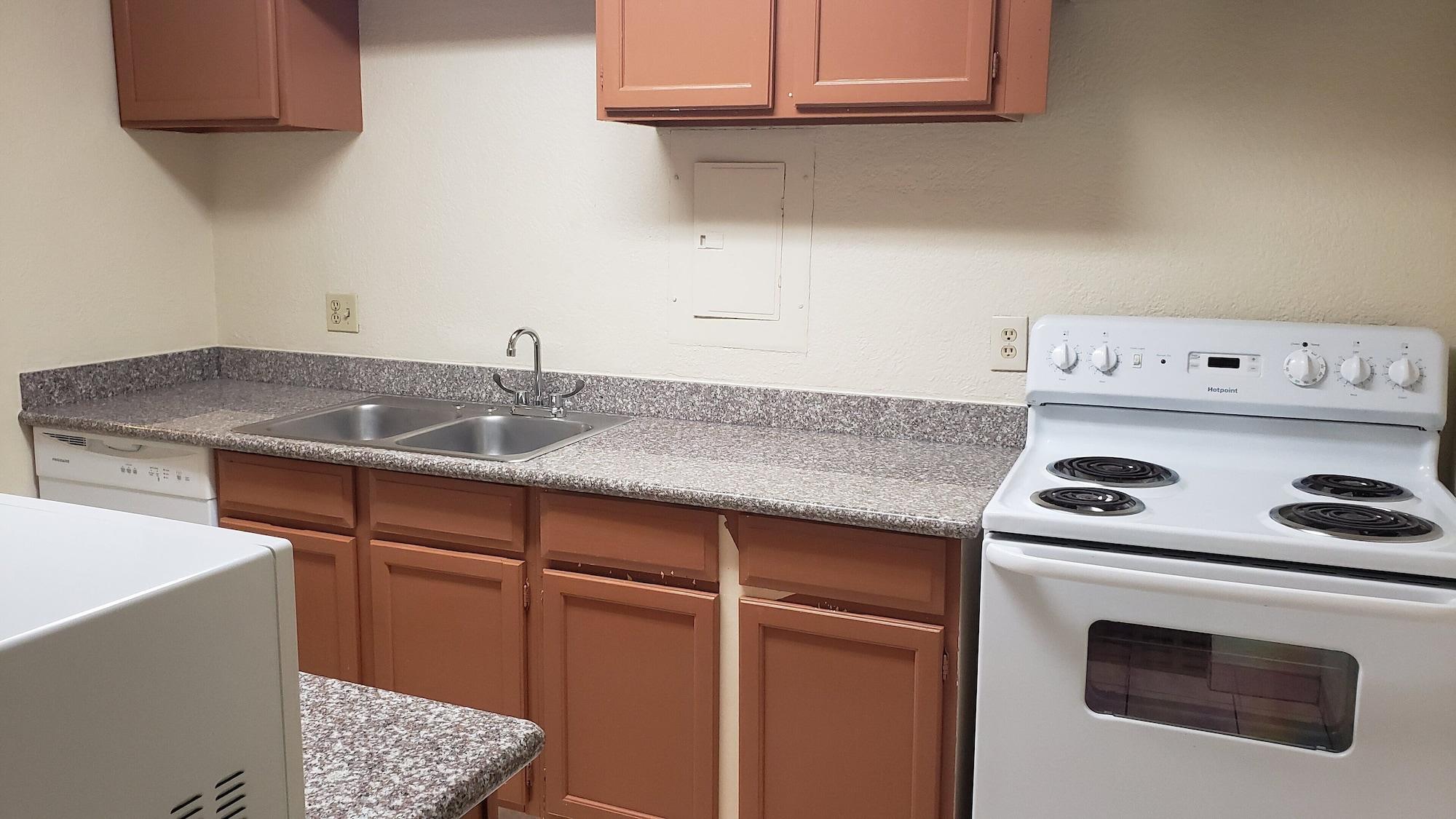 Clarion Pointe Lake Jackson - Clute Екстериор снимка
